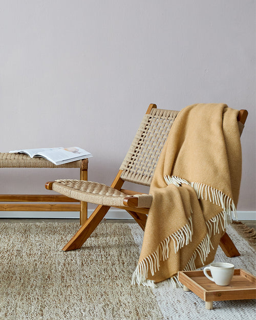 Wolldecke Gotland Sheri [Senfgelb & Creme]