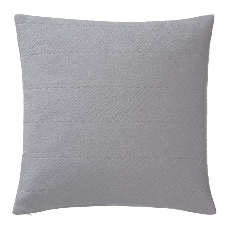 Tagesdecke Cieza in Grau aus 100% Baumwolle | Entdecken Sie unsere schönsten Wohnaccessoires