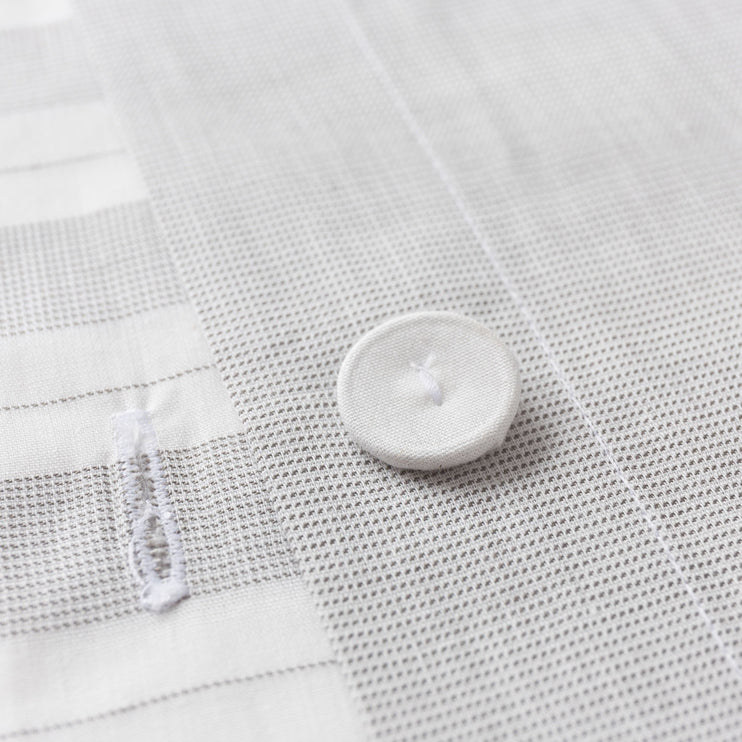 Bettdeckenbezug Izeda, Hellgrau & Weiß, 100% Baumwolle | Hochwertige Wohnaccessoires