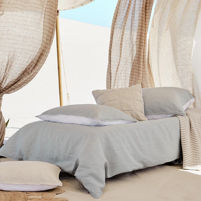 Bettdeckenbezug Cercosain Grüngrau & Weiß | Schöne Ideen für Ihr Zuhause | URBANARA