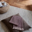 Decke Salla in Weinrot & Altrosa aus 100% Schurwolle | Entdecken Sie unsere schönsten Wohnaccessoires
