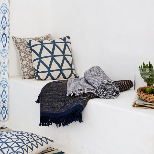Decke Mondegoin Dunkelblau & Weiß | Schöne Ideen für Ihr Zuhause | URBANARA