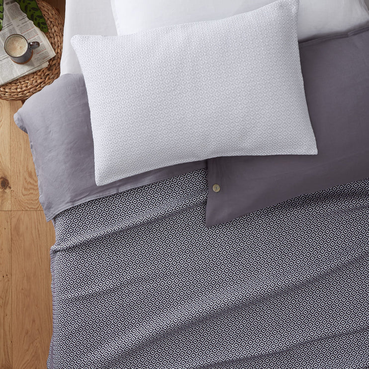 Decke Mondego, Dunkelblau & Weiß, 100% Baumwolle | URBANARA Baumwolldecken