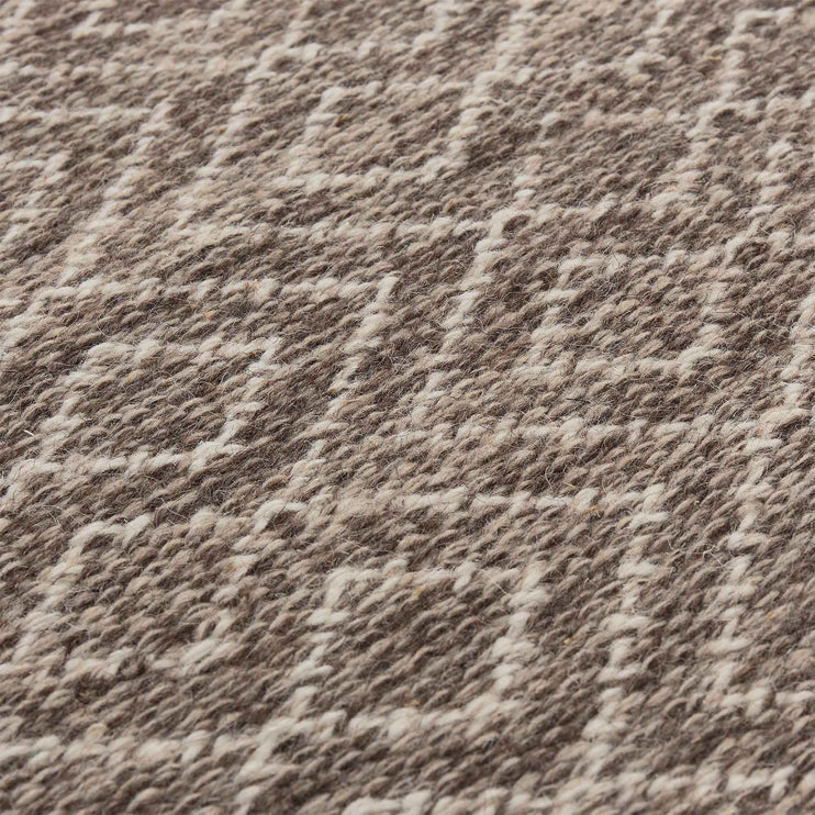 Teppich Amini in Natur & Eierschale aus 100% Schurwolle | Entdecken Sie unsere schönsten Wohnaccessoires