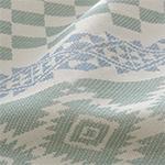 Strandtuch Gilao in Naturweiß & Helles Graugrün & Helles Graublau aus 100% Baumwolle | Entdecken Sie unsere schönsten Wohnaccessoires