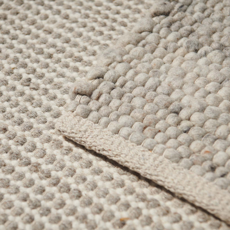 Teppich Udana [Sandstein-Melange/Naturweiß]