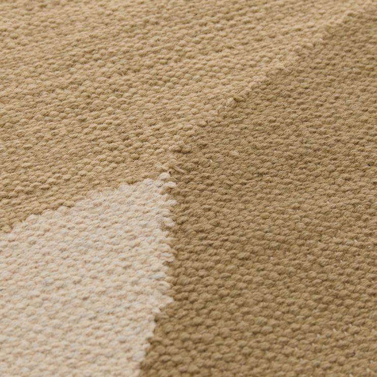 Teppich Pala, Blasses Olivegrün & Sand & Naturweiß, 100% Baumwolle | URBANARA Baumwollteppiche
