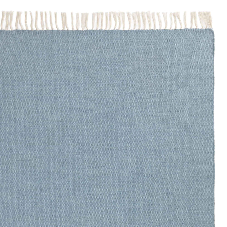 Fussmatte Udaka, Eisblau, 100% PET | URBANARA Gartenaccessories